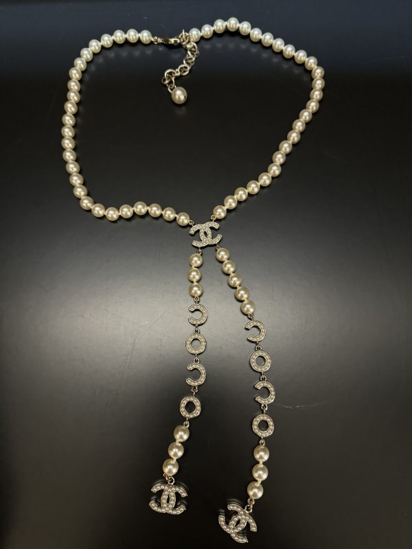 CHANEL PEARL NECKLACE