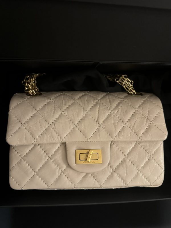 CHANEL MINI 2.55
