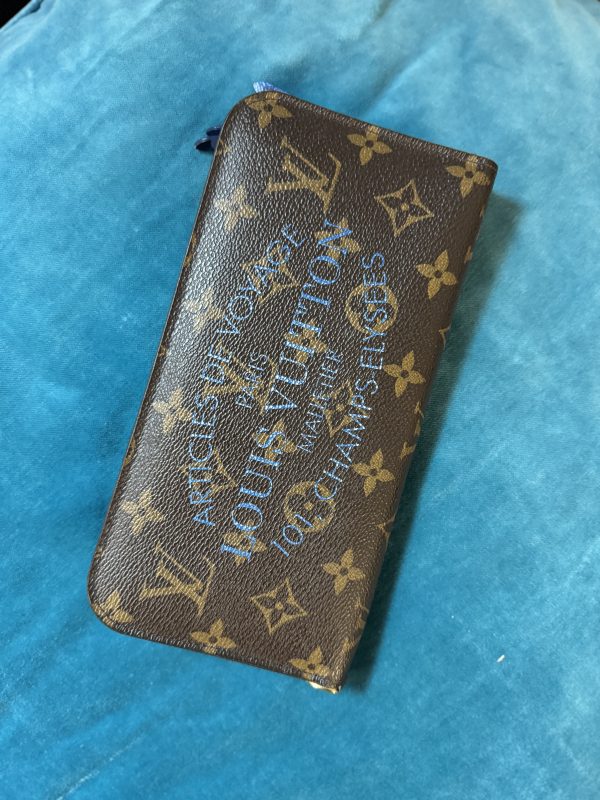 LOUIS VUITTON WALLET
