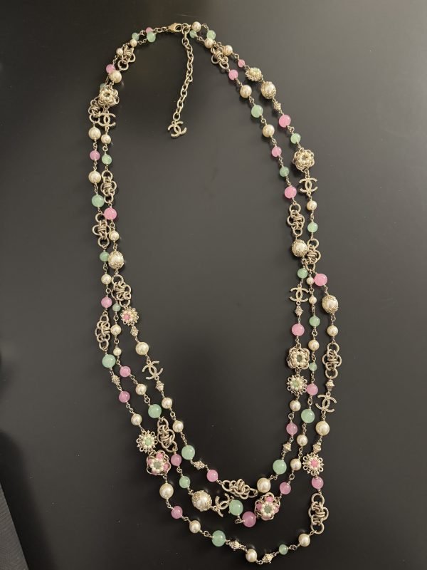 CHANEL LONG MULTI-STRAND NECKLACE