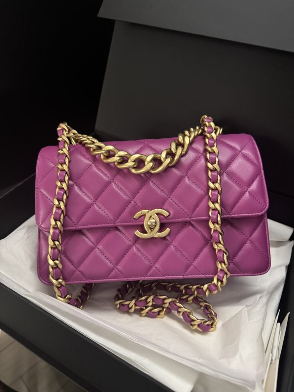 CHANEL FLAP 19 CHAIN