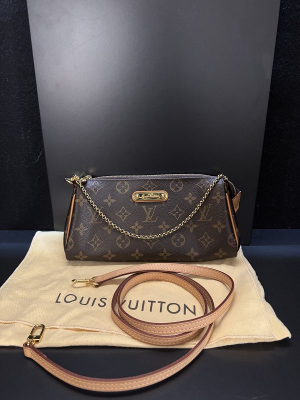 LOUIS VUITTON EVA POCHETTE con tracolla